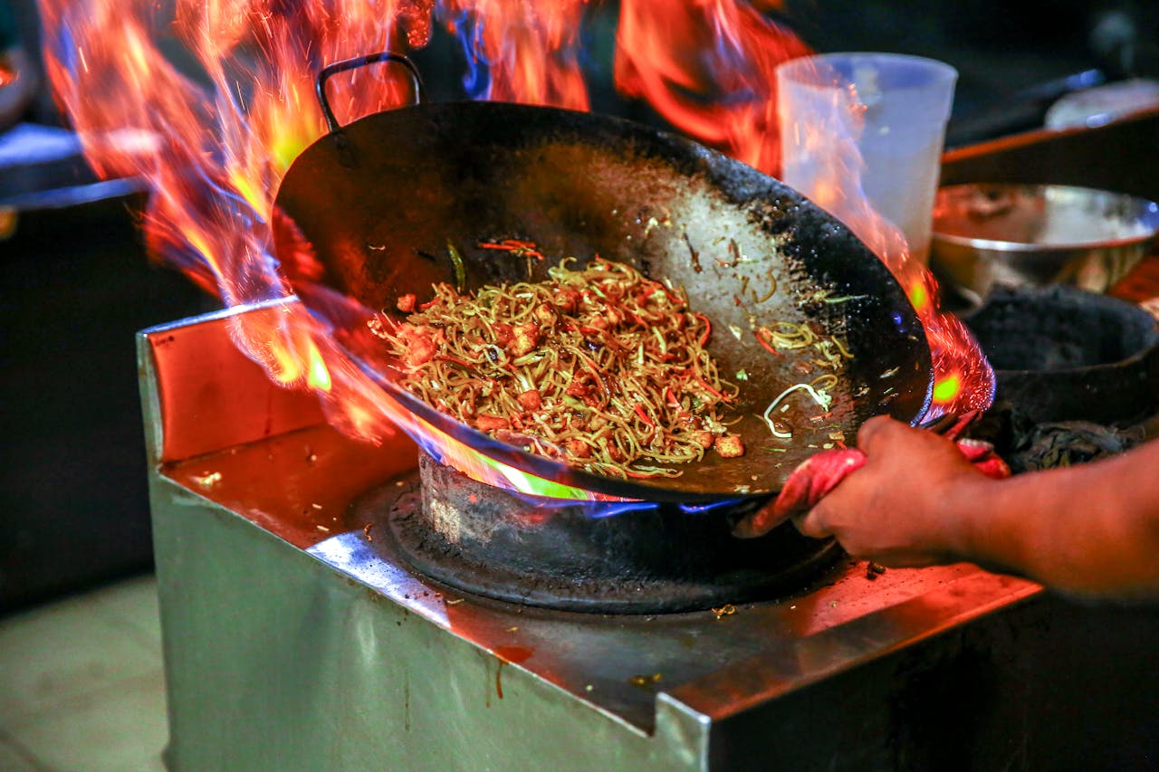 wok for deep frying